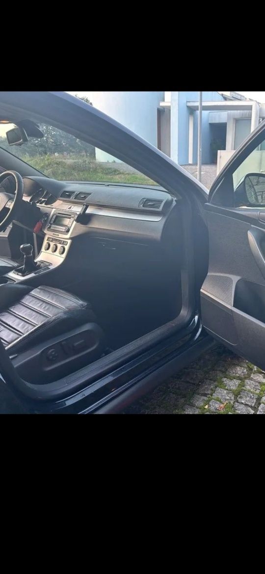 Vw Passat Variant 2.0 tdi Highline de 170 cv

Nacional