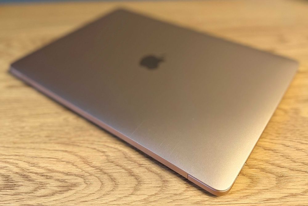 MacBook Air 13 I M1 I 8/256GB I Bat-94% Gold I Świetny stan