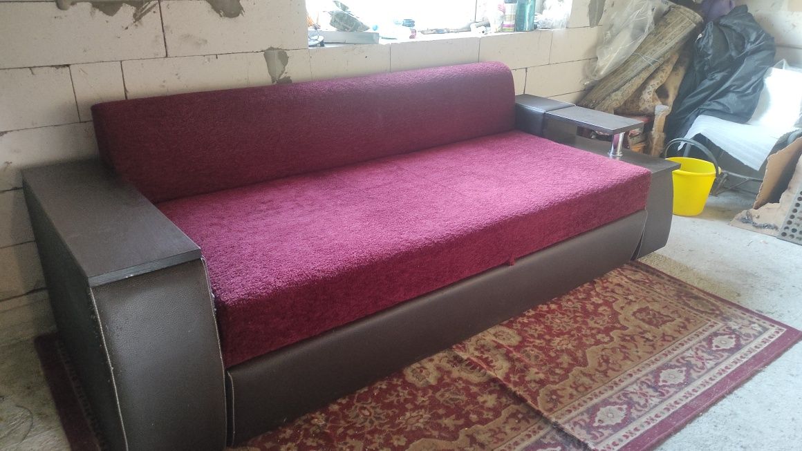 Розкладний двоспальний диван