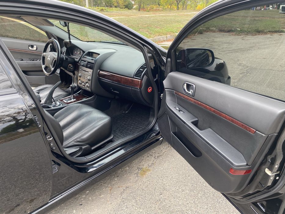 MITSUBISHI Galant. 2008