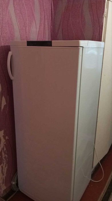 Морозильна камера "Atlant"