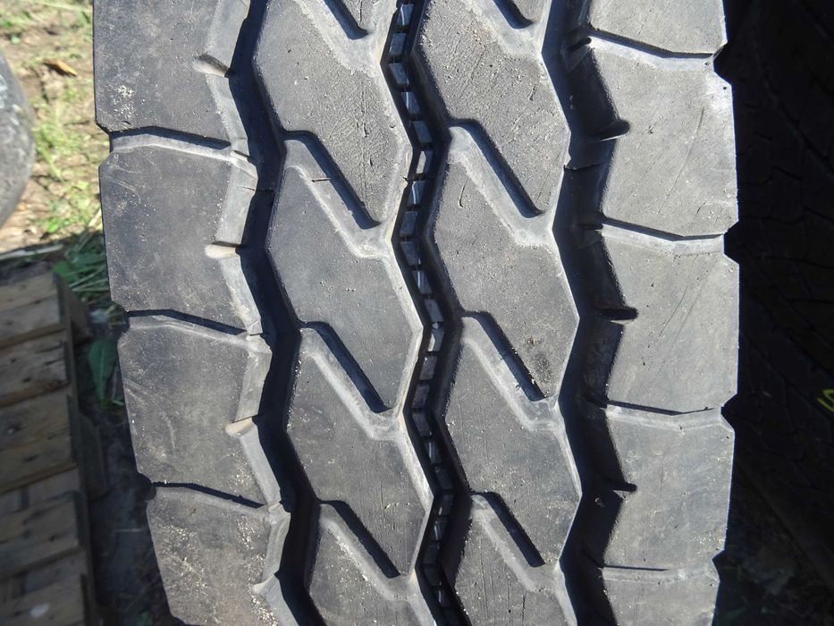 Opona 13R22.5 Bridgestone M-Steer 001 ( 850 netto)