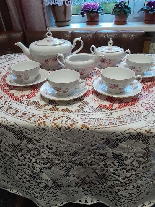 Чехословацький парцеляновий чайний сервіз