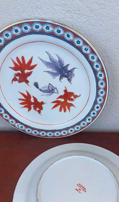 Dois pratos desenhos chineses RIVITEX fabricados em Macau