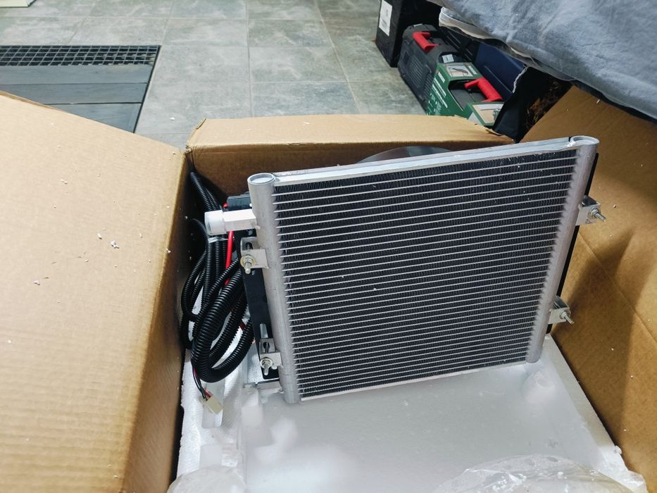 Klimatyzacja do kombajnu ciągnika uniwersalna 12v