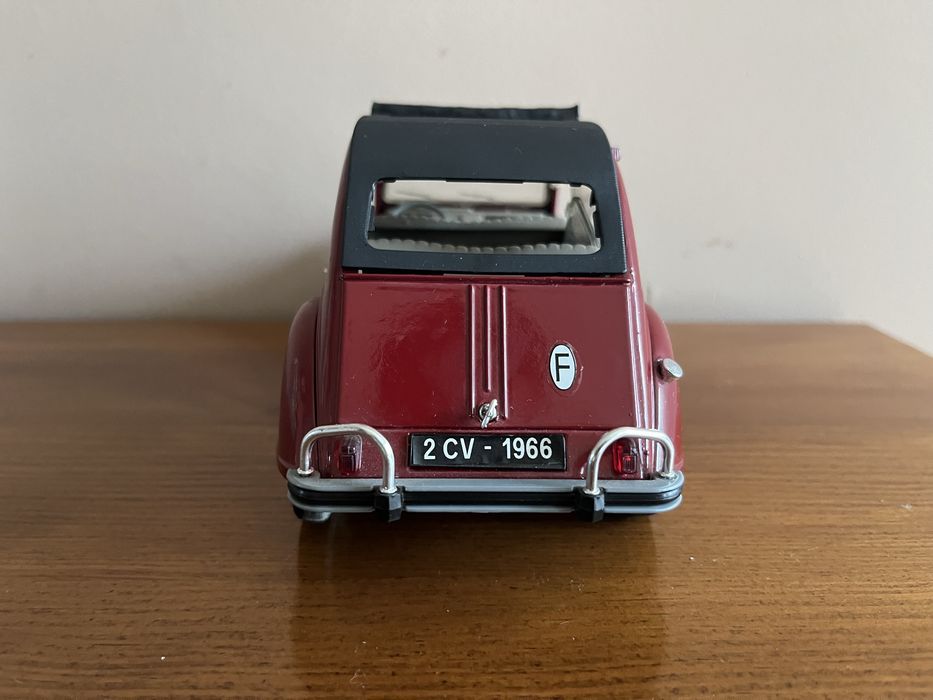 Sprzedam autko Citroëna 2CV 1:17 Solido