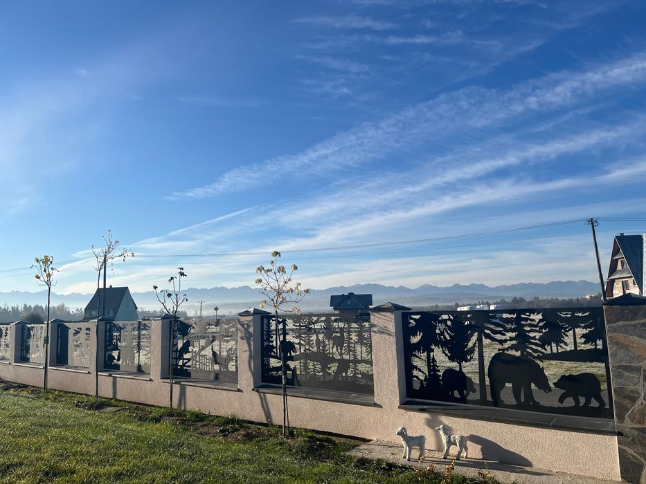 Domek z widokiem na góry