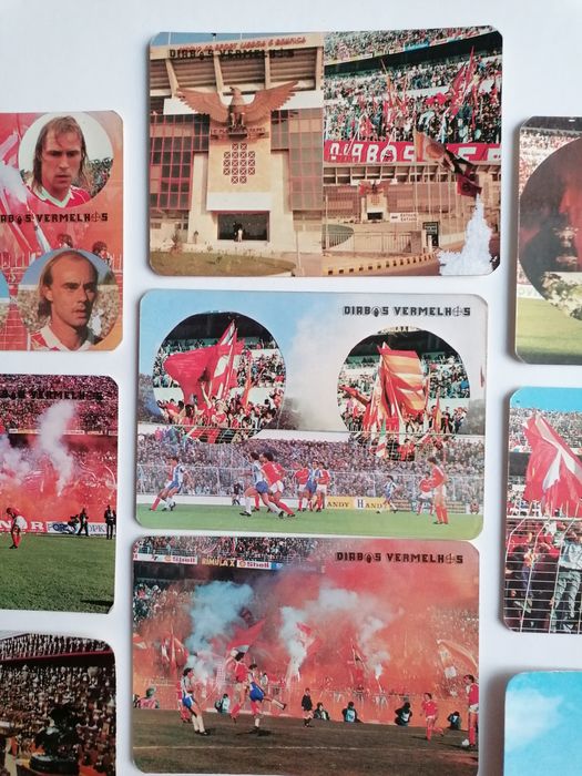 Conjunto de 10 calendários de 1986 e 1987 do Benfica