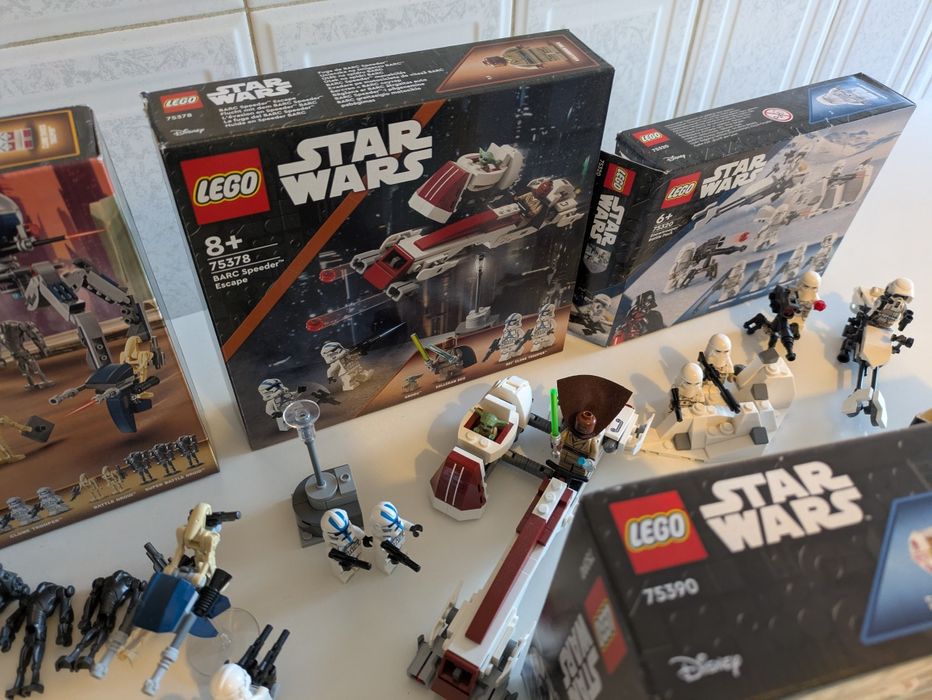 6 Lego Star Wars sets 24 minifigs