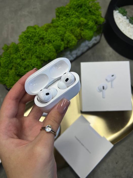 Чудові навушники від apple airPods Pro 2 lux якості + чохол в подаруно