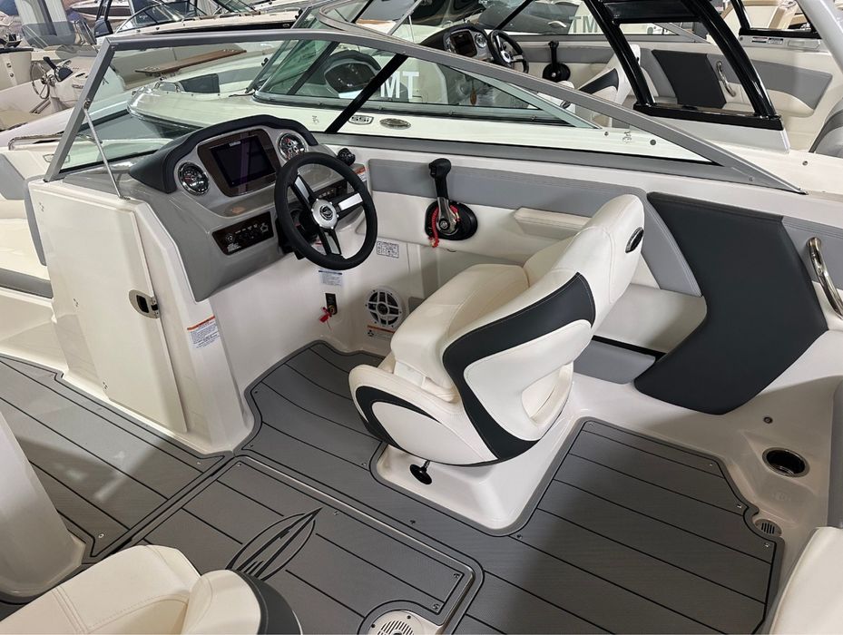 Chaparral 21 SSi 2025 c/ Torre Wake e Bimini - Semi usado