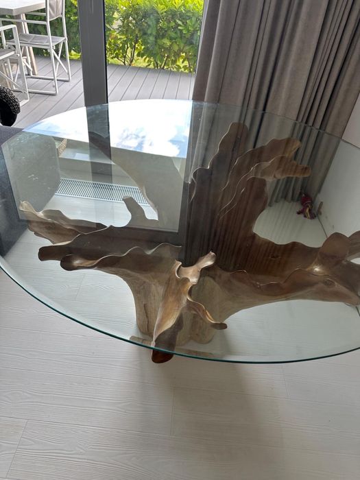 Luksusowy stół okrągły MILOO HOME 150 cm – elegancja i prestiż