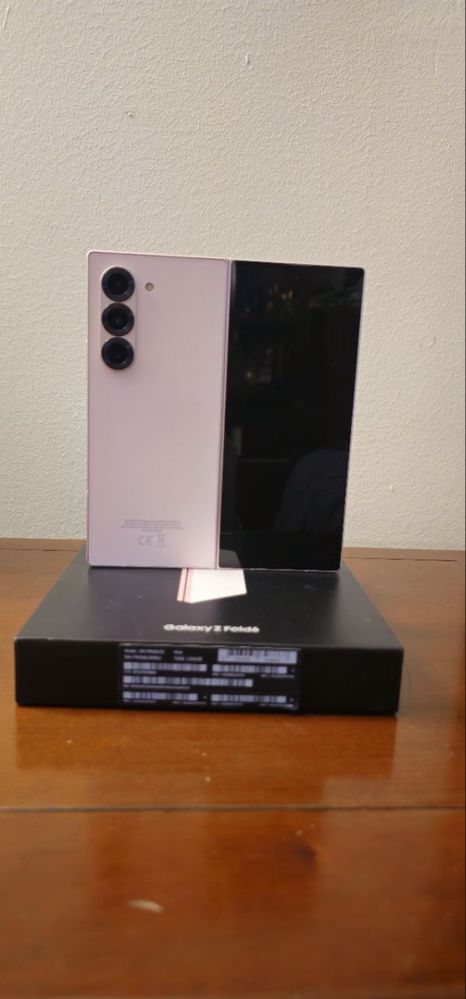 Продам Samsung Z Fold 6