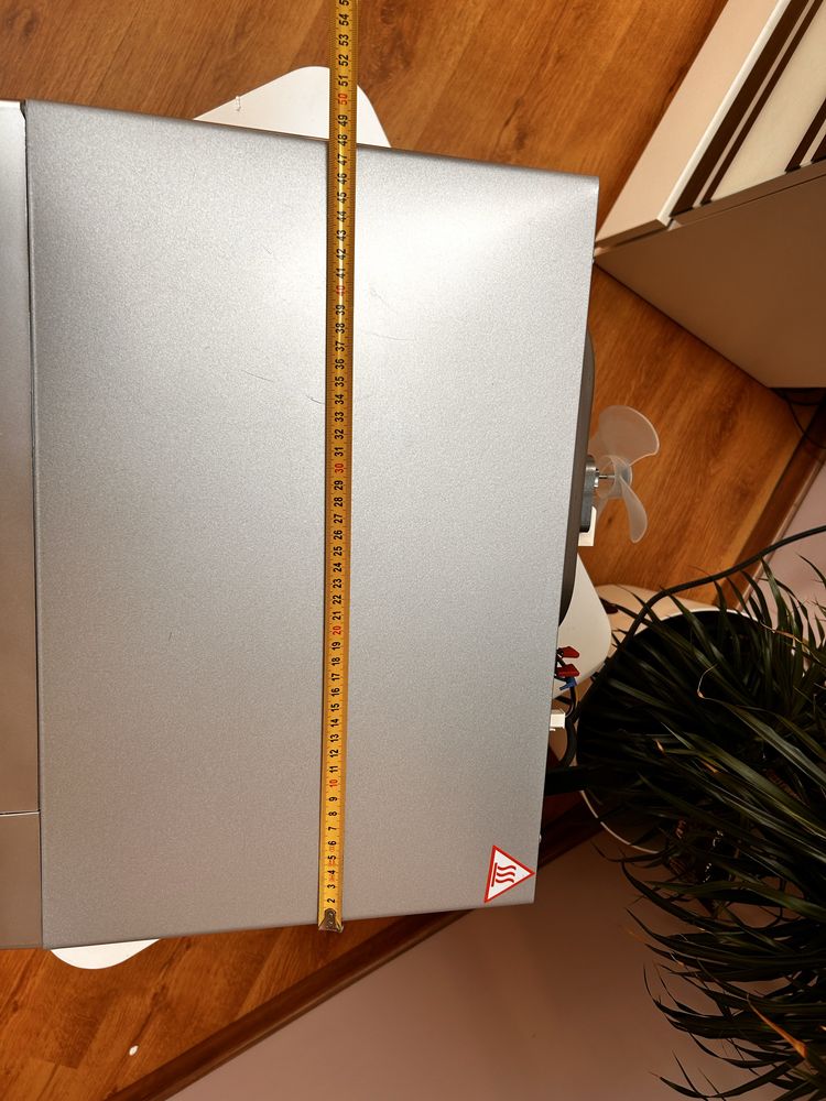 Mikrofala Sharp R860S