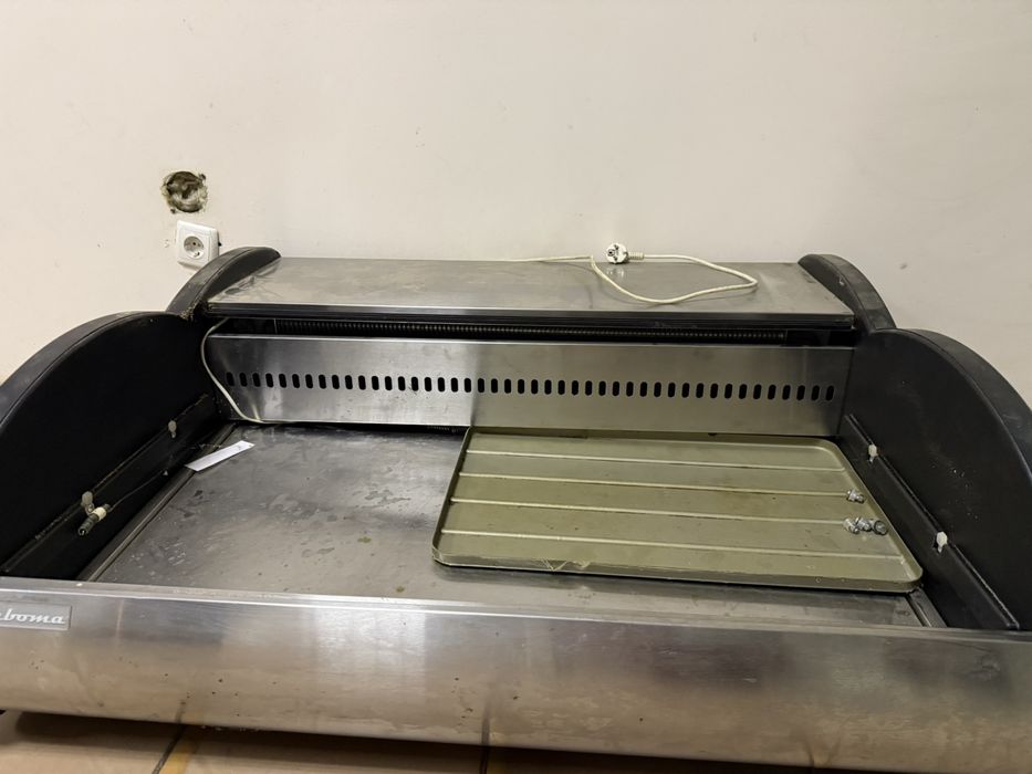 Продам холодильні вітрини