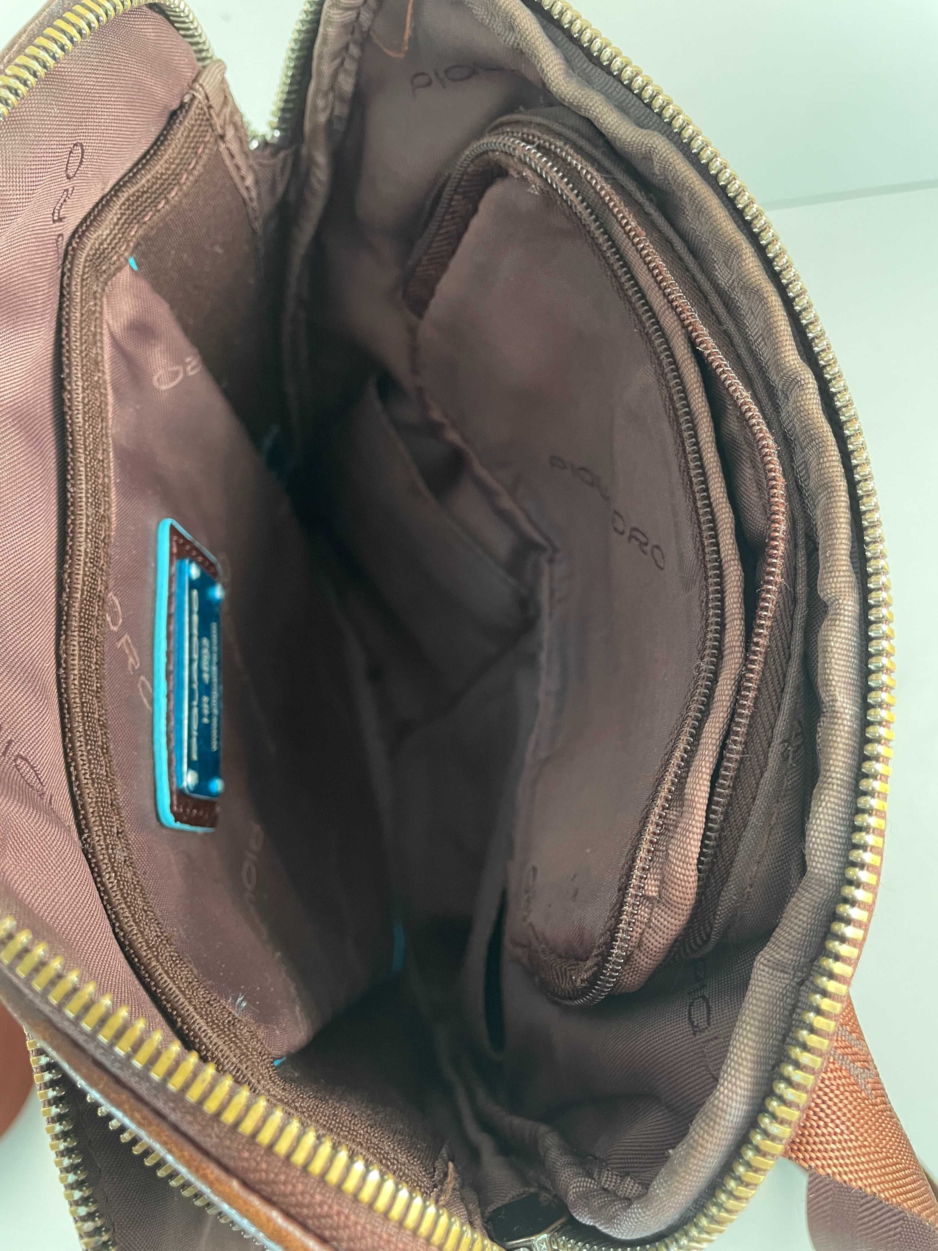 Vendo Mala masculina em pele genuína PIQUADRO