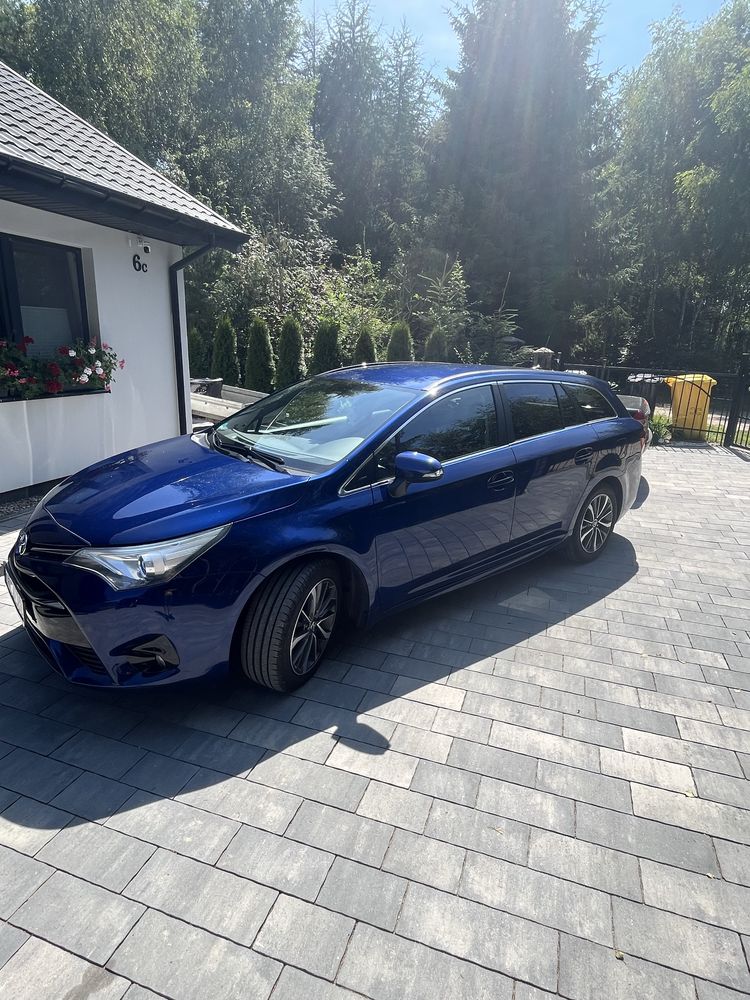 Toyota Avensis 2.0 Diesel 143km