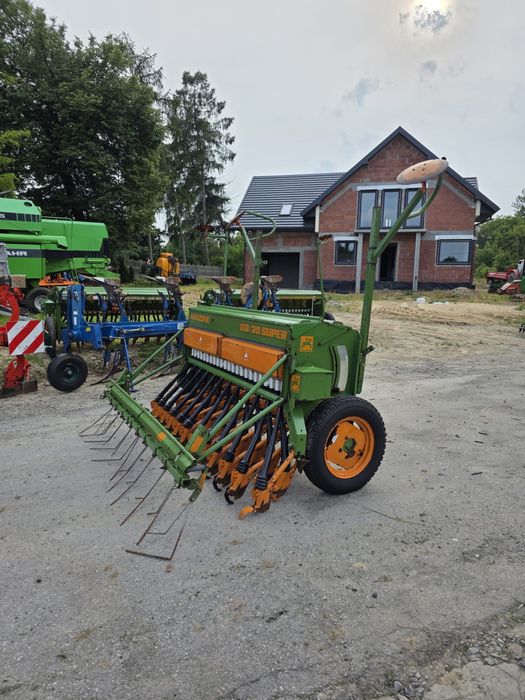 Witam posiadam na sprzedaż siewnik Amazone D8 Super szerokość 2.5m