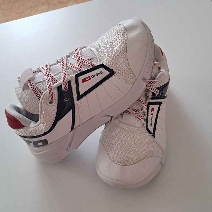 Sprzedam buty chłopięce