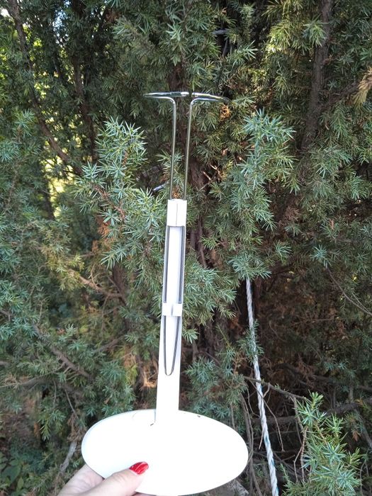 Подставка для кукол