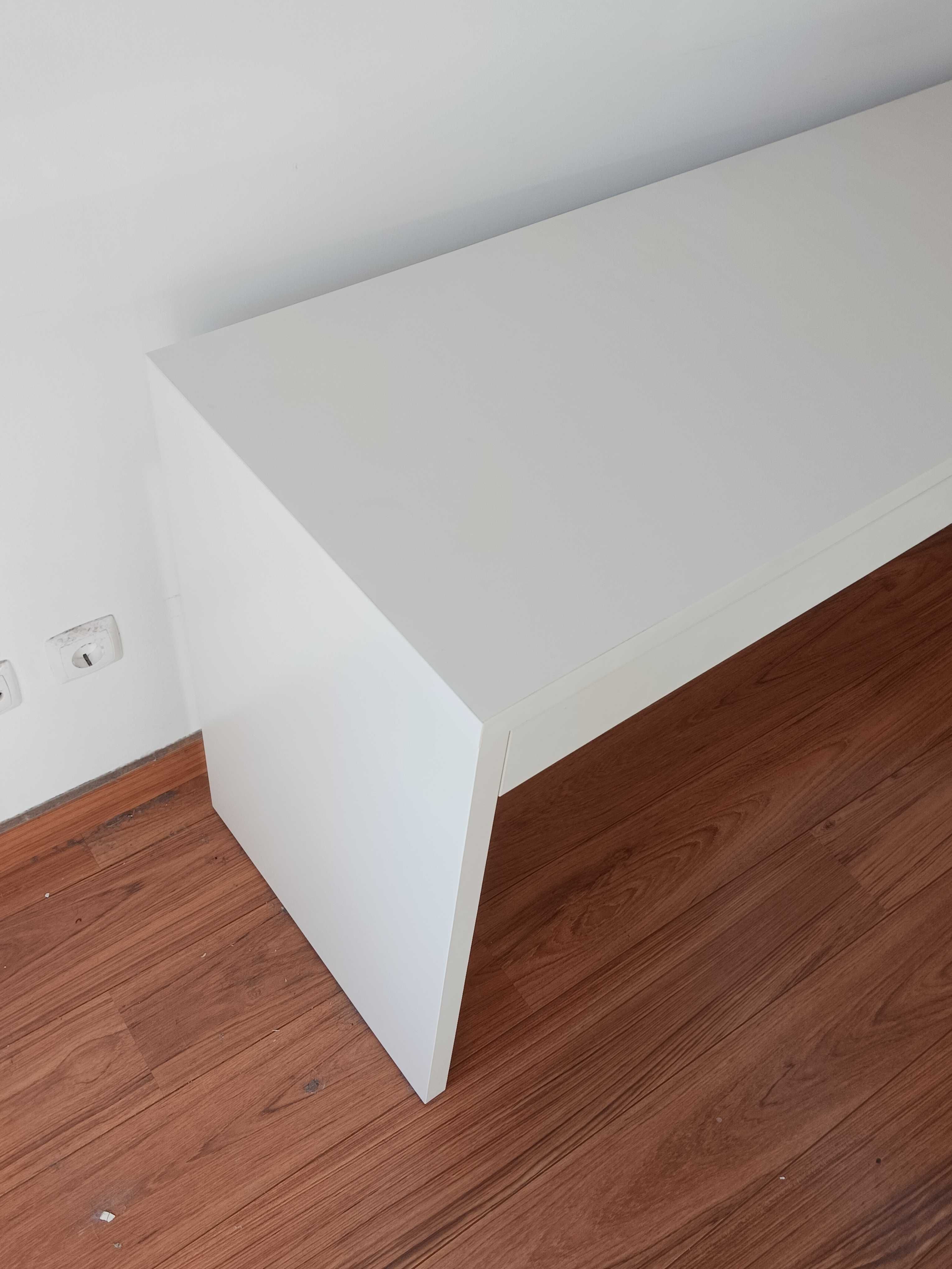 Secretária IKEA MICKE Branco