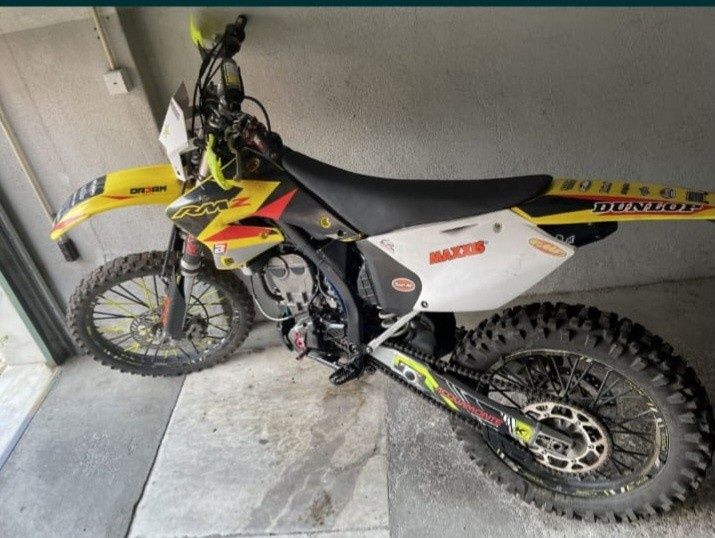 Suzuki rmz 250 matriculada 2008