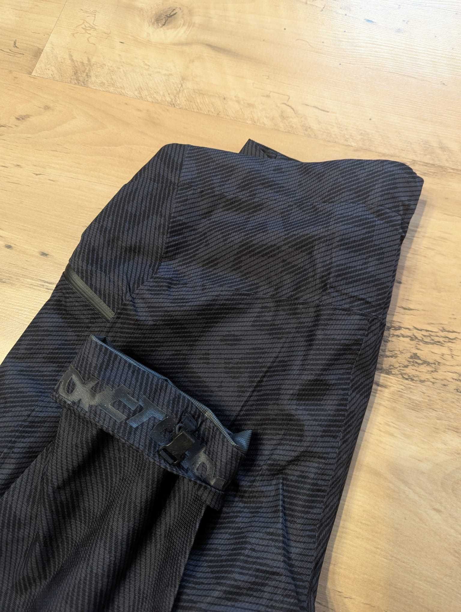 Spodnie męskie techniczne Adidas Terrex Techrock dry rain pants 34 XL