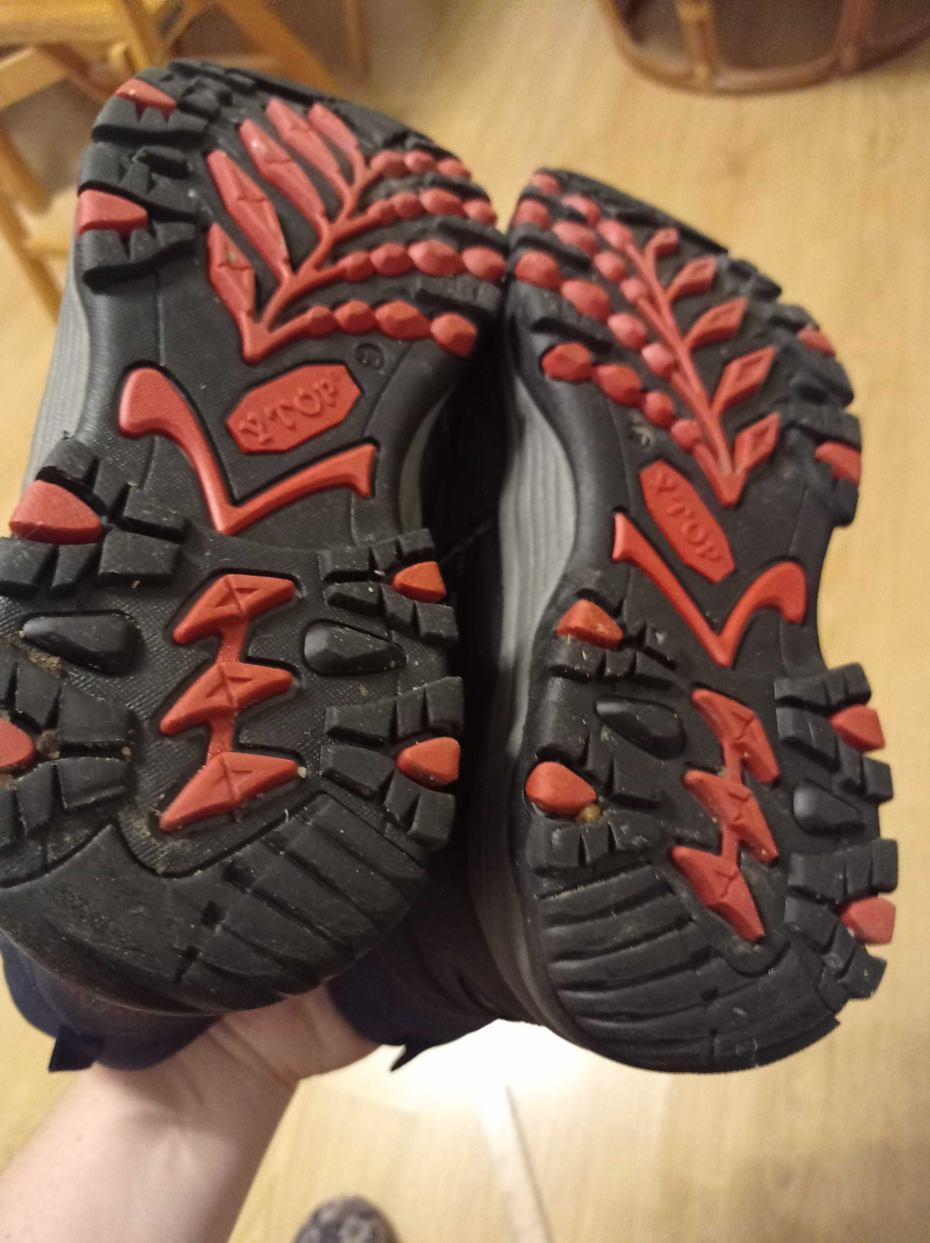 Зимние ботинки/сноубутсы 41 (26см) в отличном состоянии