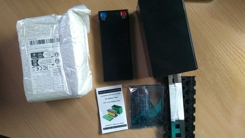 Комплект для збирання 12V Li-ion акумулятора.