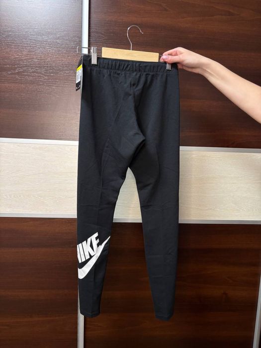 Жіночі лосини Nike