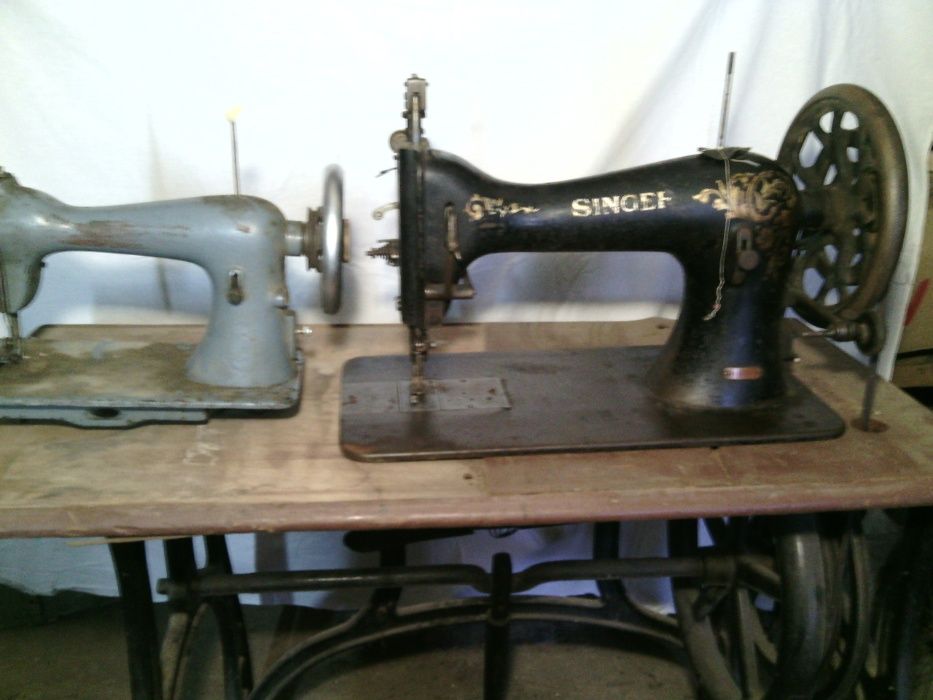 Редкая старинная швейная машинка SINGER, ЗИНГЕР 45кл.,со станиной.