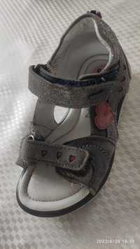 Sandałki skórzane Lasocki rozmiar 24 14.5 cm plus japonki gratis