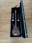 Baixo Elétrico Yamaha TRBX174EW com case