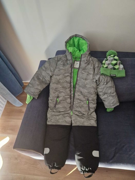 Kombinezon zimowy chłopięcy 122 cm + czapka Minecraft i buty rozm. 31