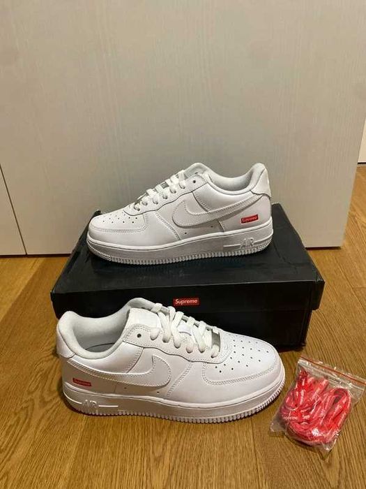 Buty meskie Nike Air Force 1 Low Supreme White R.36