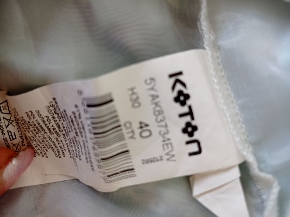 Piękna, romantyczna sukienka R.40 wiskoza, stan bdb