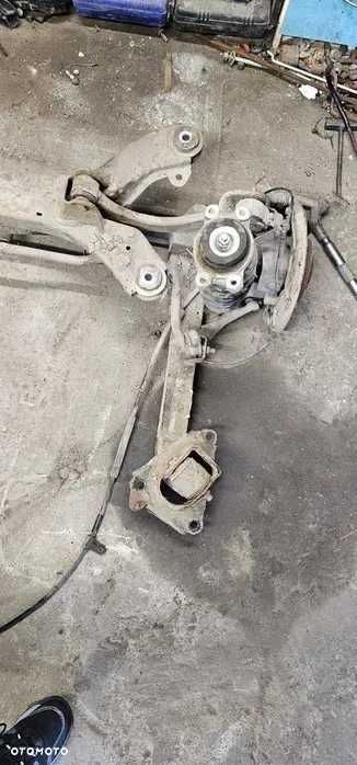 Kompletne zawieszenie tylne Alfa Romeo 159 1.9 jtdm, 1.9 jts,2.2 JtS