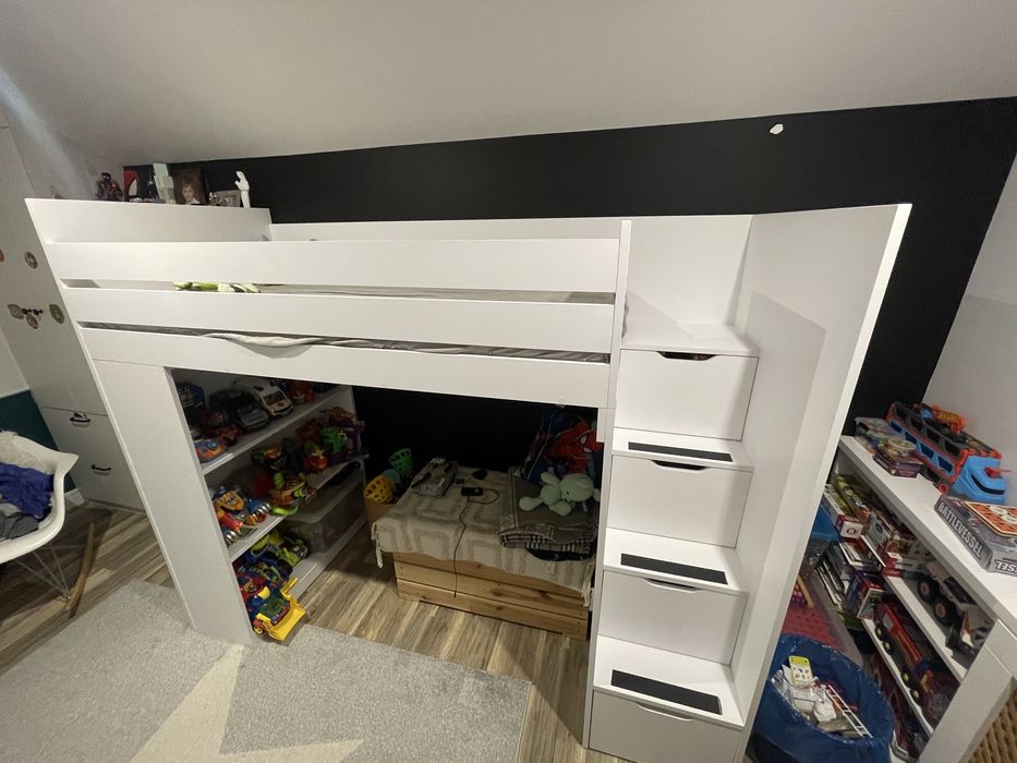 Lóżko pietrowe z materacem