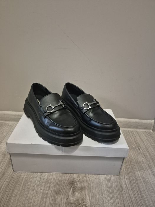 Loafersy czarne r 40