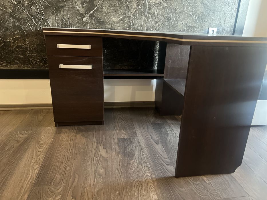 Biurko wenge wolnostojace