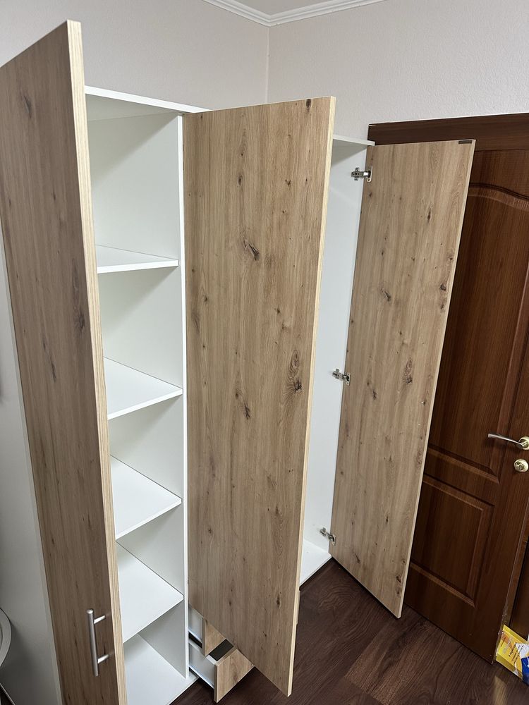 Продам шафу б/у 3-створчатий розпашний