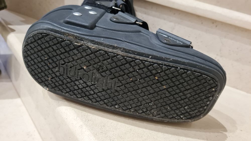 Bota ortopédica de imobilização