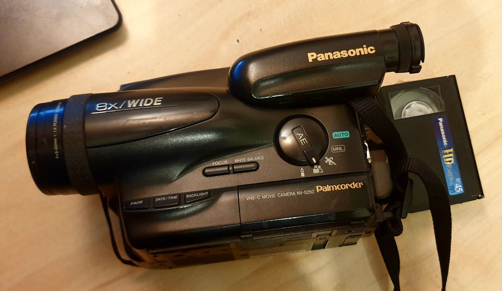 Ретро відеокамера Panasoniс