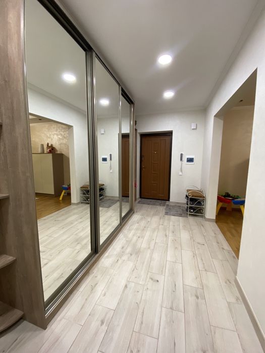 продається 2 кімнатна новобудова вул.Воробкевича (ЖК Зоряний)