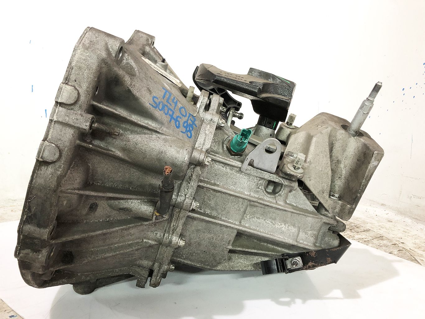 КПП механічна коробка передач TL4015 TL4017 2.0 RENAULT Megane LAGUNA