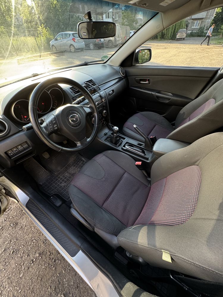 Продам Mazda 3bk 2003 г.в, бензин