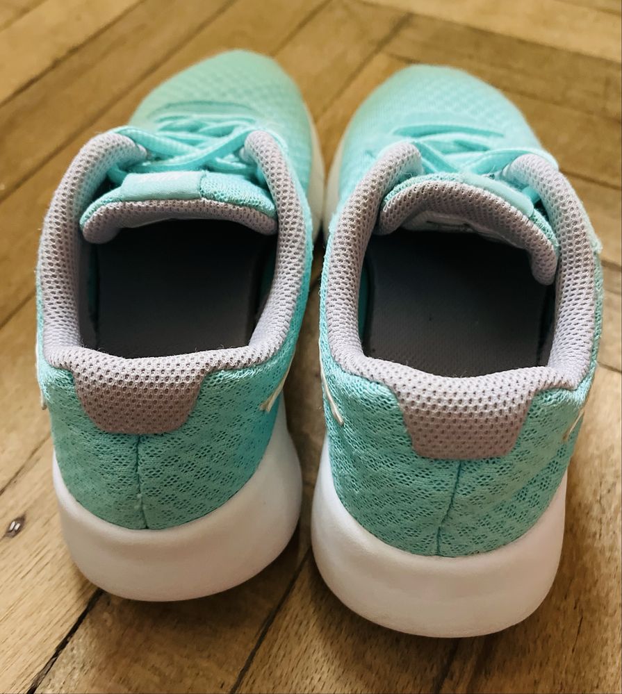 Дитячі кросівки Nike Tanjun 35р (оригінал)