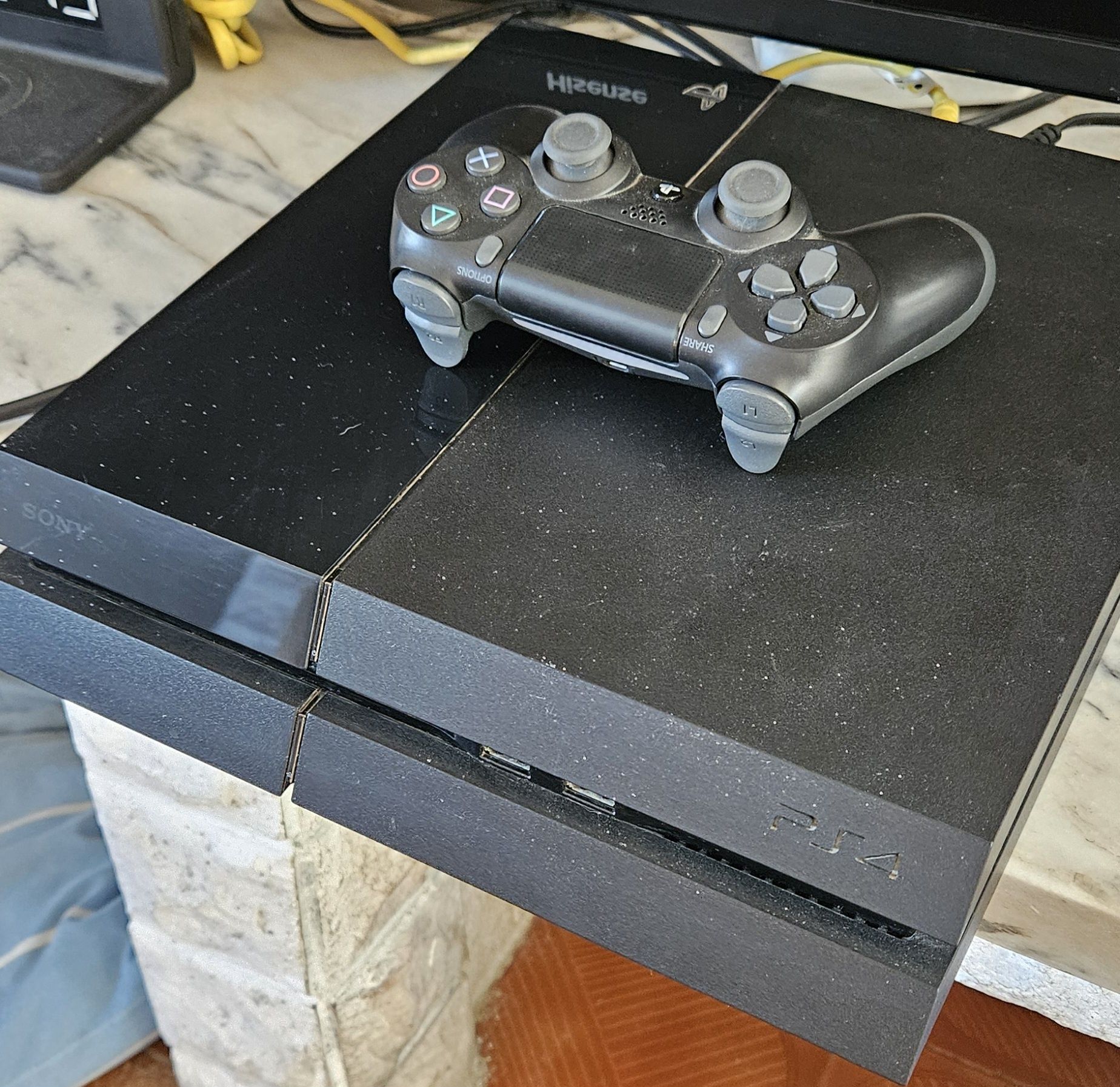 Consola Ps4 500GB com um comando