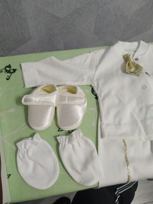 Костюм для крещения новий