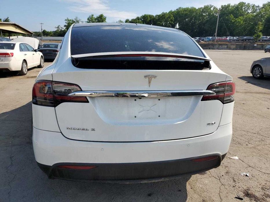 Продається в процесі доставки Tesla Model X 2019